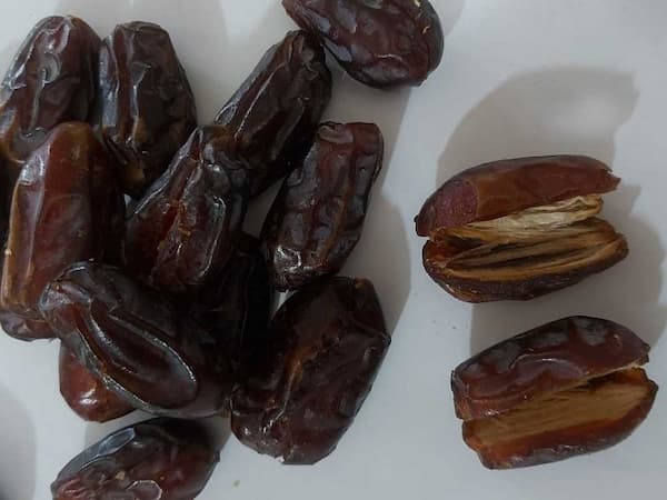 تصویر 3 از قیمت خرما پیارم تازه با کیفیت ارزان + خرید عمده